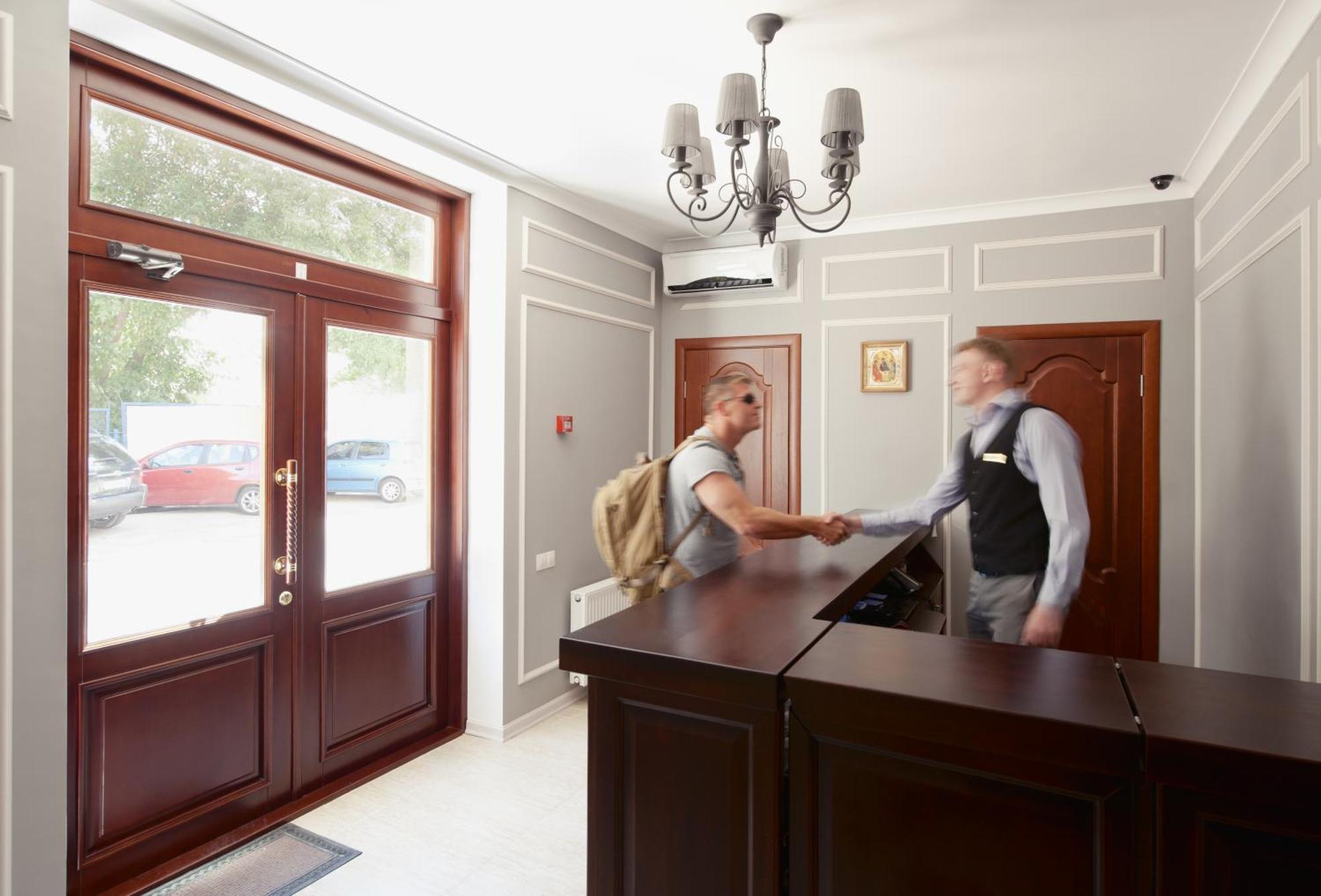 Geneva Hotel 3*