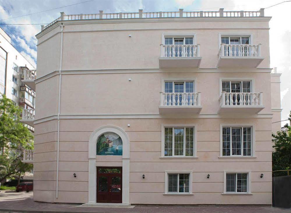 Geneva Hotel 3*